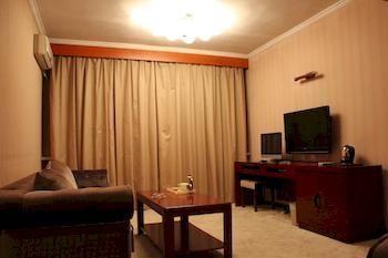 Dongfang Hotel Harbin Exterior photo